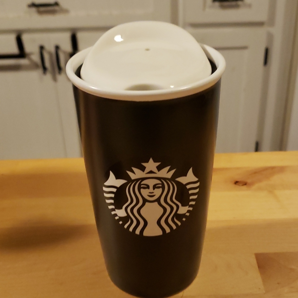 2016‎ Starbucks Black/White 12fl oz w/lid